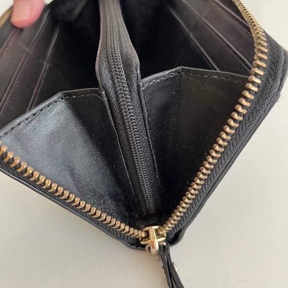 KATE SPADE Black Textured Patent Leather Leather Wallet Front Bow Zip Around - Picture 11 of 16